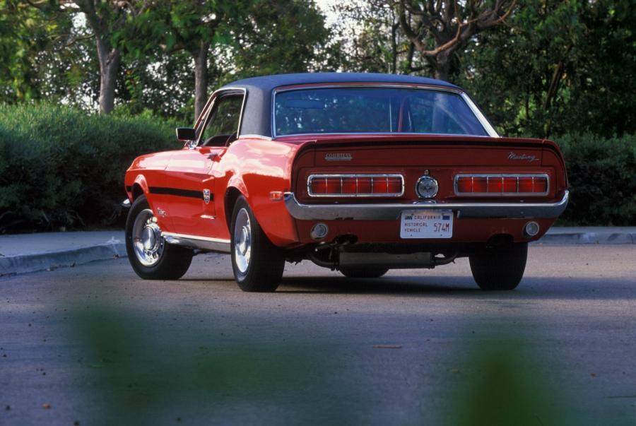  Ford Mustang 1967 года  (фото 21 из 31)
